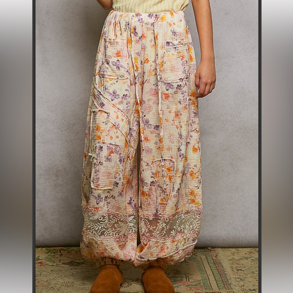 POL Floral Wide-Leg Pants
